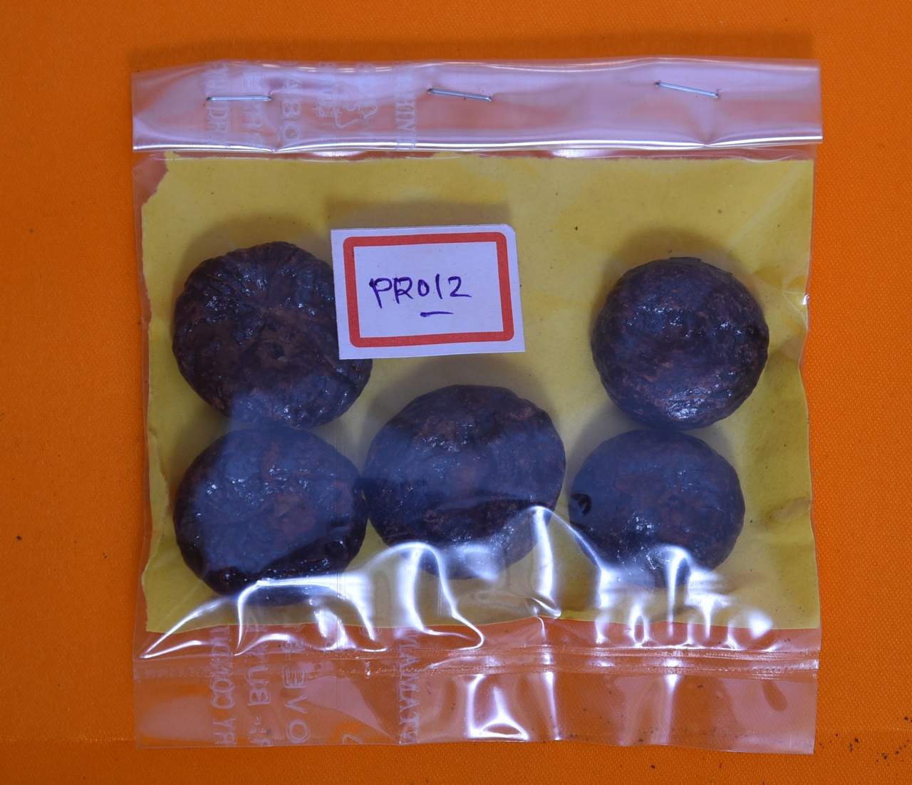 Red & Black Betel Nut (Supari)