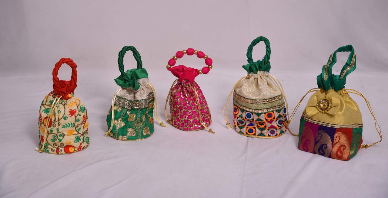 Potli's 