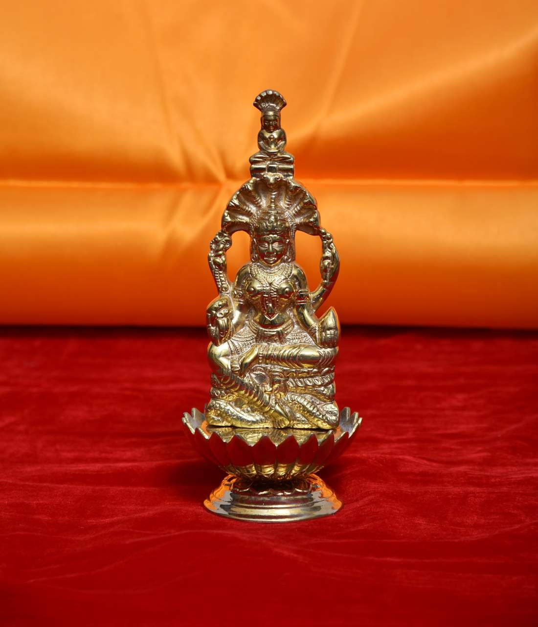 Panchdhatu idol (Padmavati - 9 inch)
